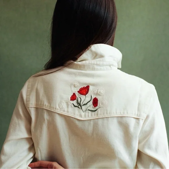 NWT Pendleton Western Embroidered Button Down Ecru - Picture 2 of 11